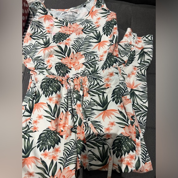 Lola & Taylor Tropical Romper - Girls (size 6) - Picture 3 of 3